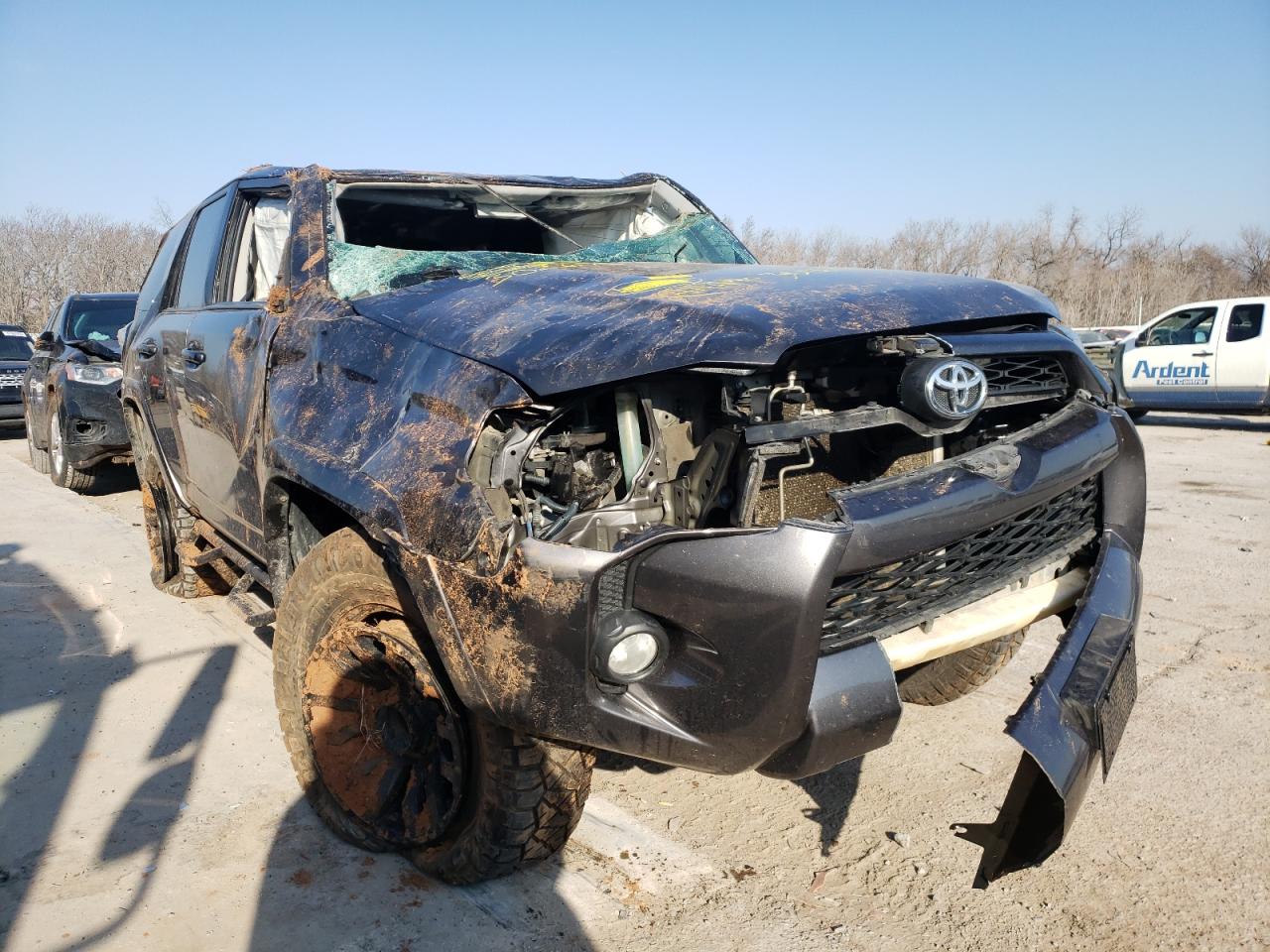 TOYOTA 4RUNNER SR 2016 with VIN JTEBU5JR2G5302678 - Photo from auction