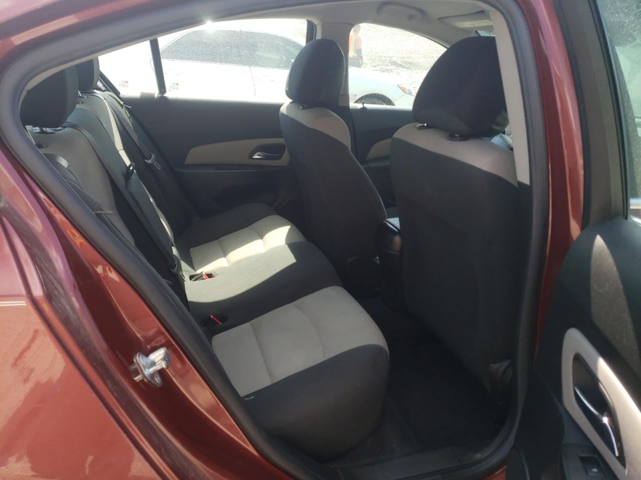 Photo 6 from auction – 2012 CHEVROLET CRUZE LS with VIN 1G1PC5SH4C7206609