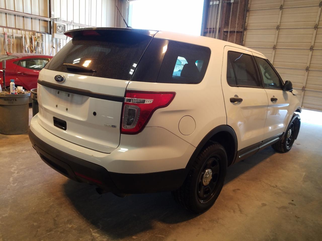 Photo 4 from auction – 2015 FORD EXPLORER P with VIN 1FM5K8AR9FGB41463