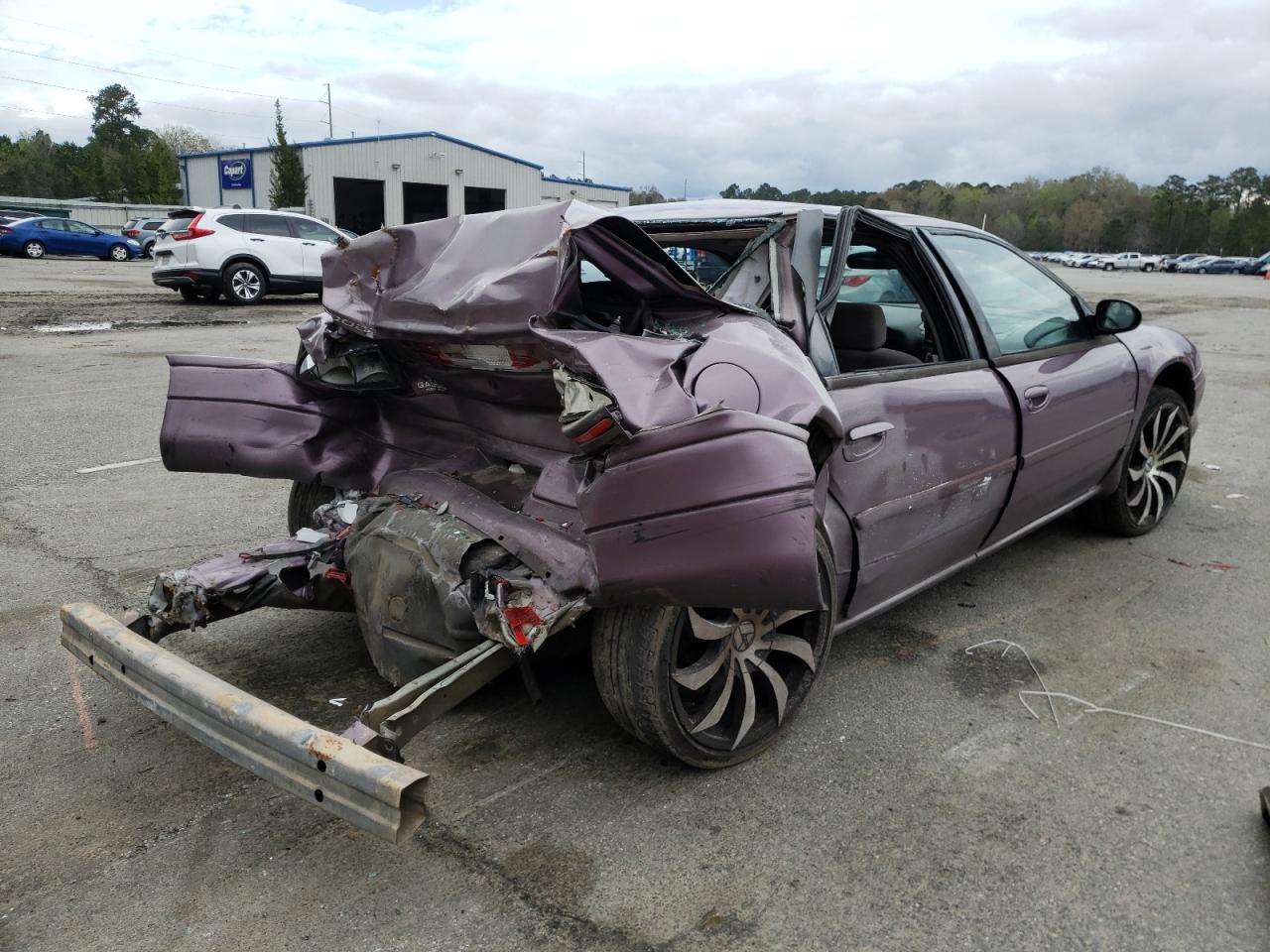 Photo 4 from auction – 1996 DODGE INTREPID with VIN 2B3HD46T1TH277158