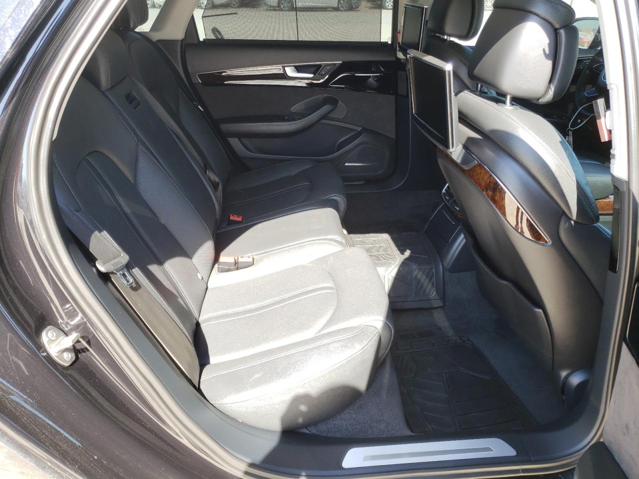 Photo 6 from auction – 2012 AUDI A8 L QUATT with VIN WAURVAFD1CN017421