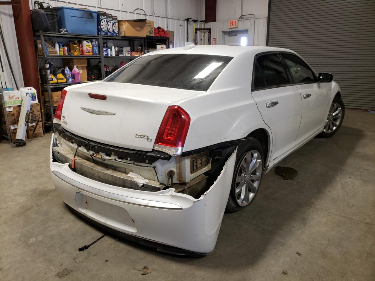 Photo 4 from auction – 2015 CHRYSLER 300C PLATI with VIN 2C3CCASG7FH899890