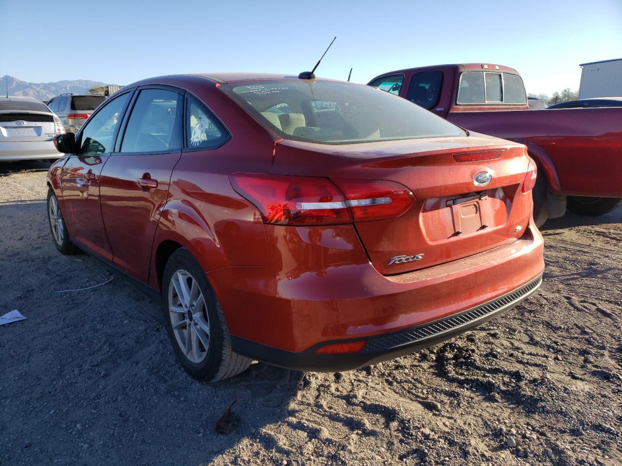 Photo 3 from auction – 2018 FORD FOCUS SE with VIN 1FADP3F28JL273295