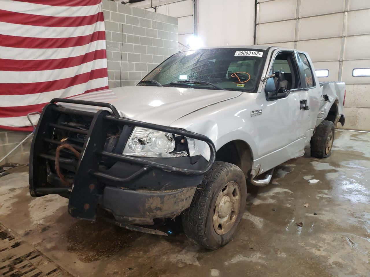 Photo 2 from auction – 2005 FORD F150 with VIN 1FTPX14505NB40405