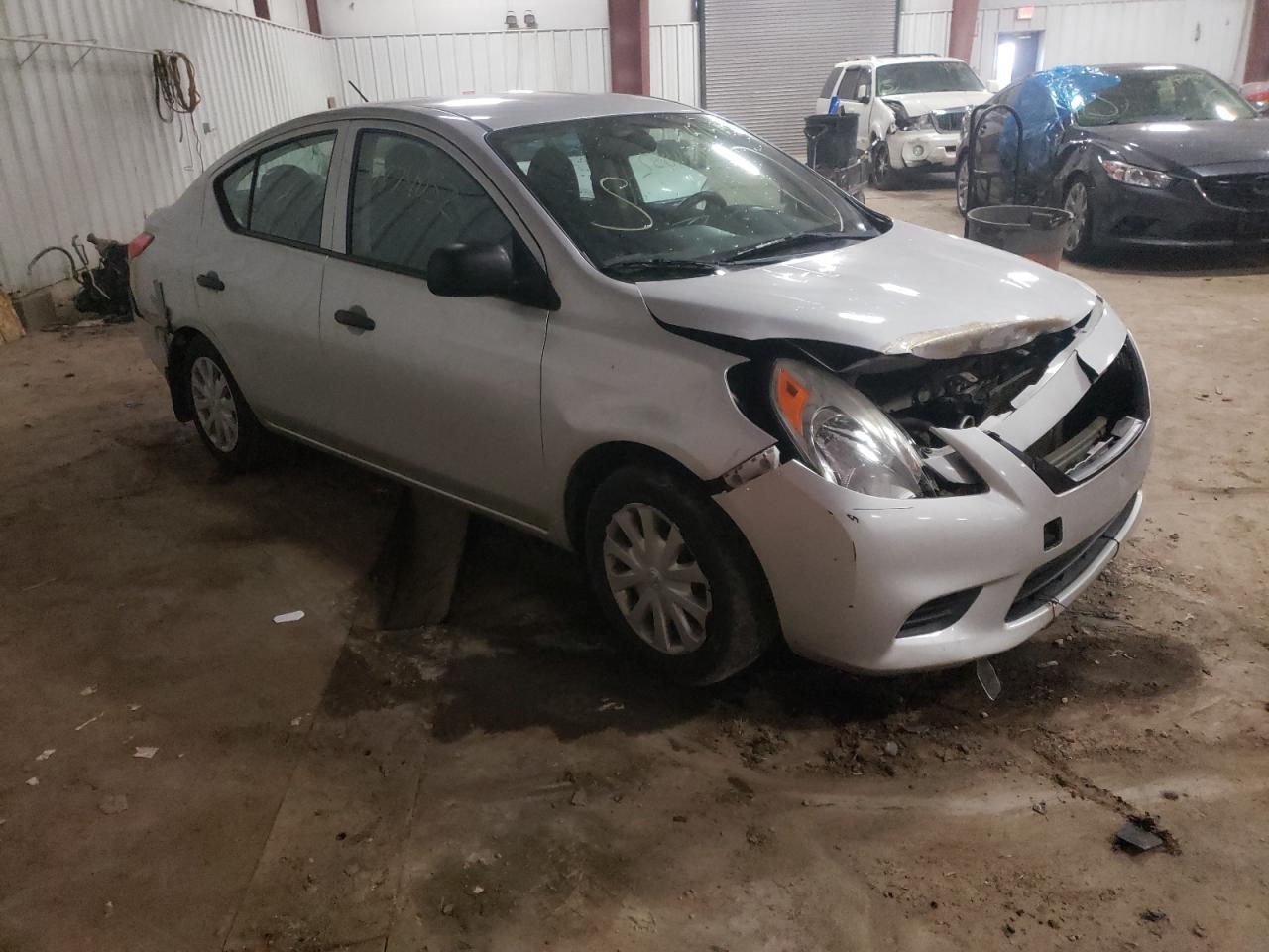 NISSAN VERSA S 2013 with VIN 3N1CN7AP1DL858480 - Photo from auction
