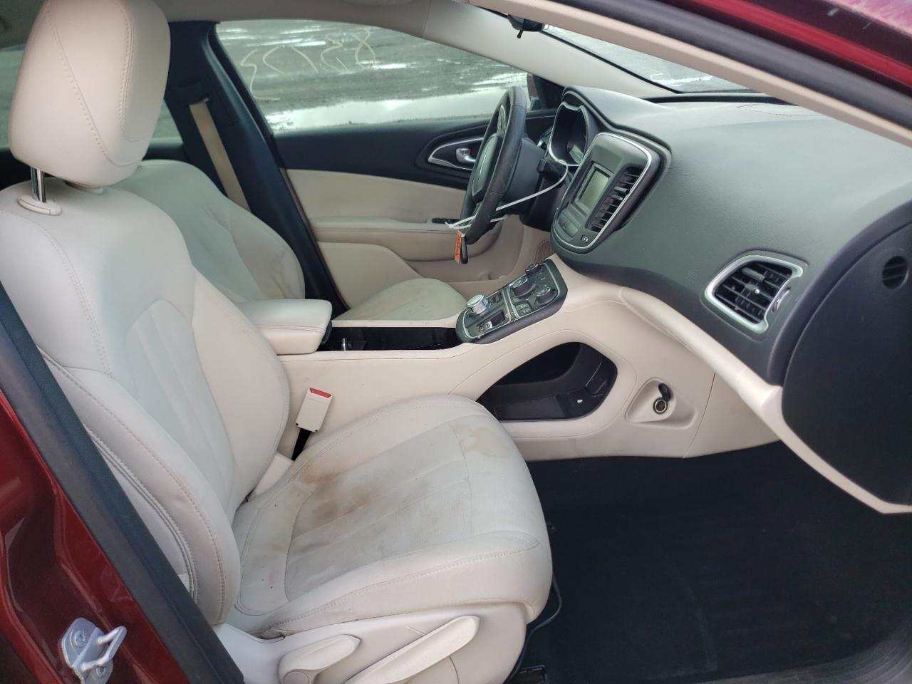 Photo 5 from auction – 2015 CHRYSLER 200 LIMITE with VIN 1C3CCCAB9FN539562