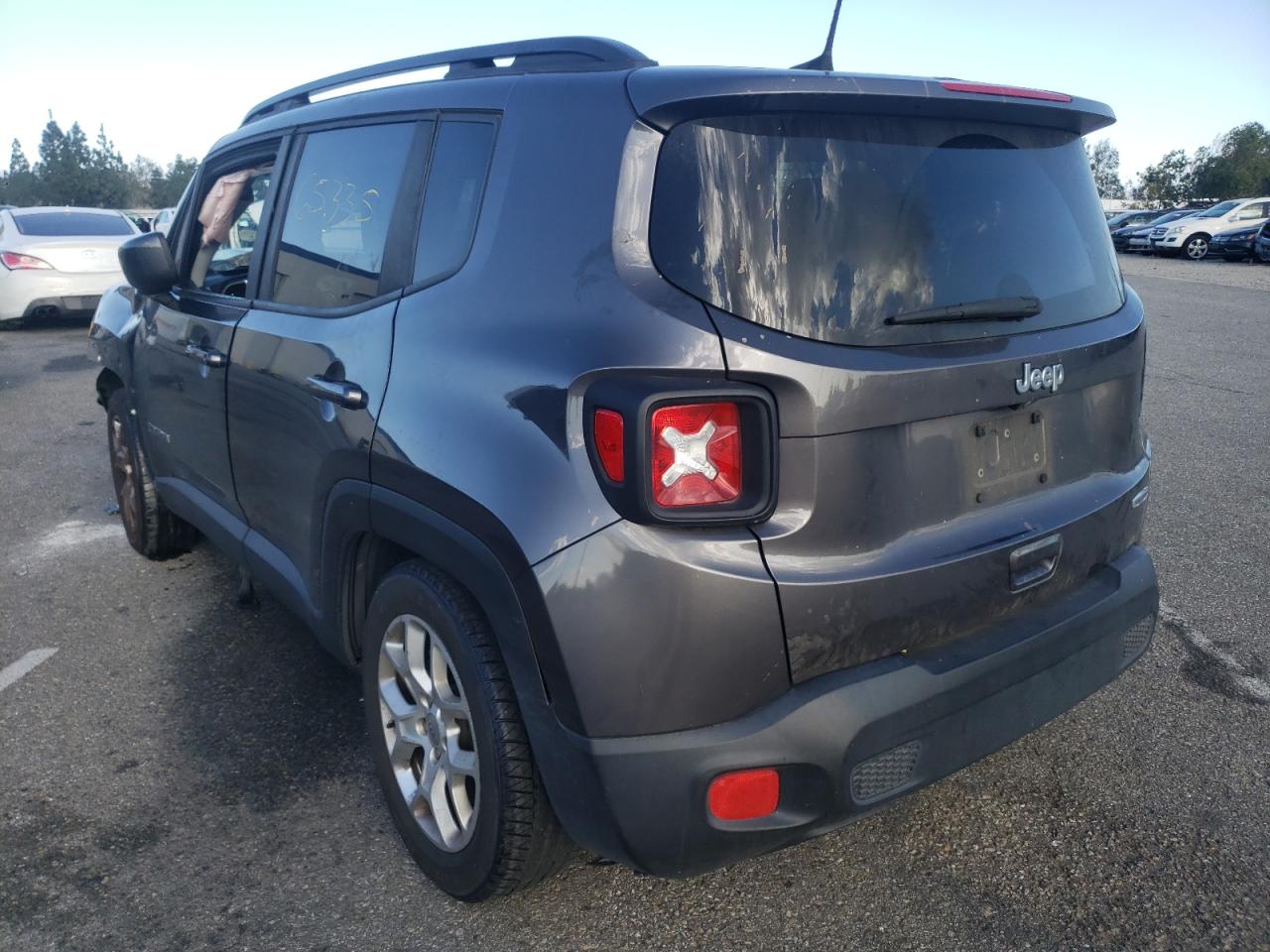 Photo 3 from auction – 2018 JEEP RENEGADE L with VIN ZACCJABB6JPH02155