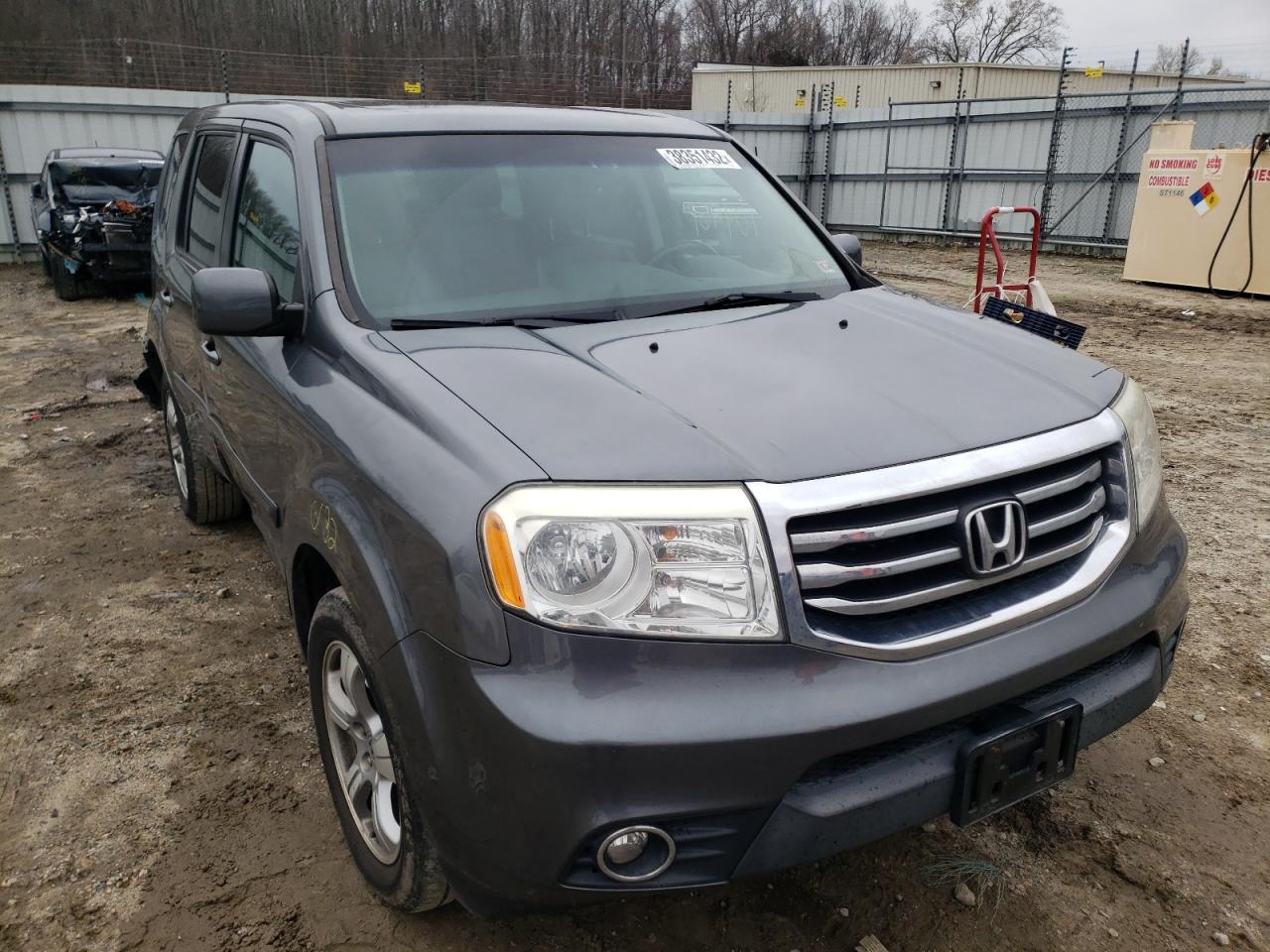 HONDA PILOT EXLN 2013 with VIN 5FNYF3H71DB038557 - Photo from auction