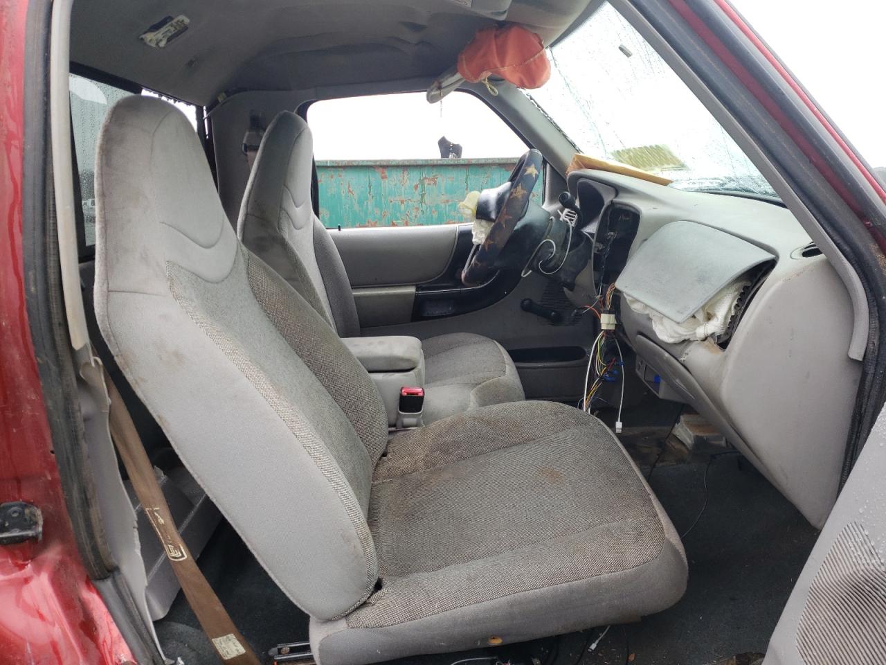 Photo 5 from auction – 2000 FORD RANGER with VIN 1FTYR10V8YTA92186