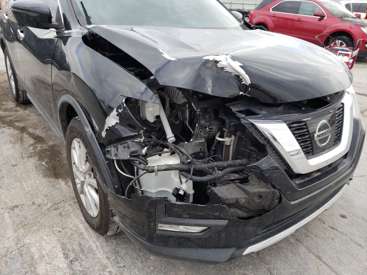Photo 9 from auction – 2017 NISSAN ROGUE S with VIN KNMAT2MT7HP596156