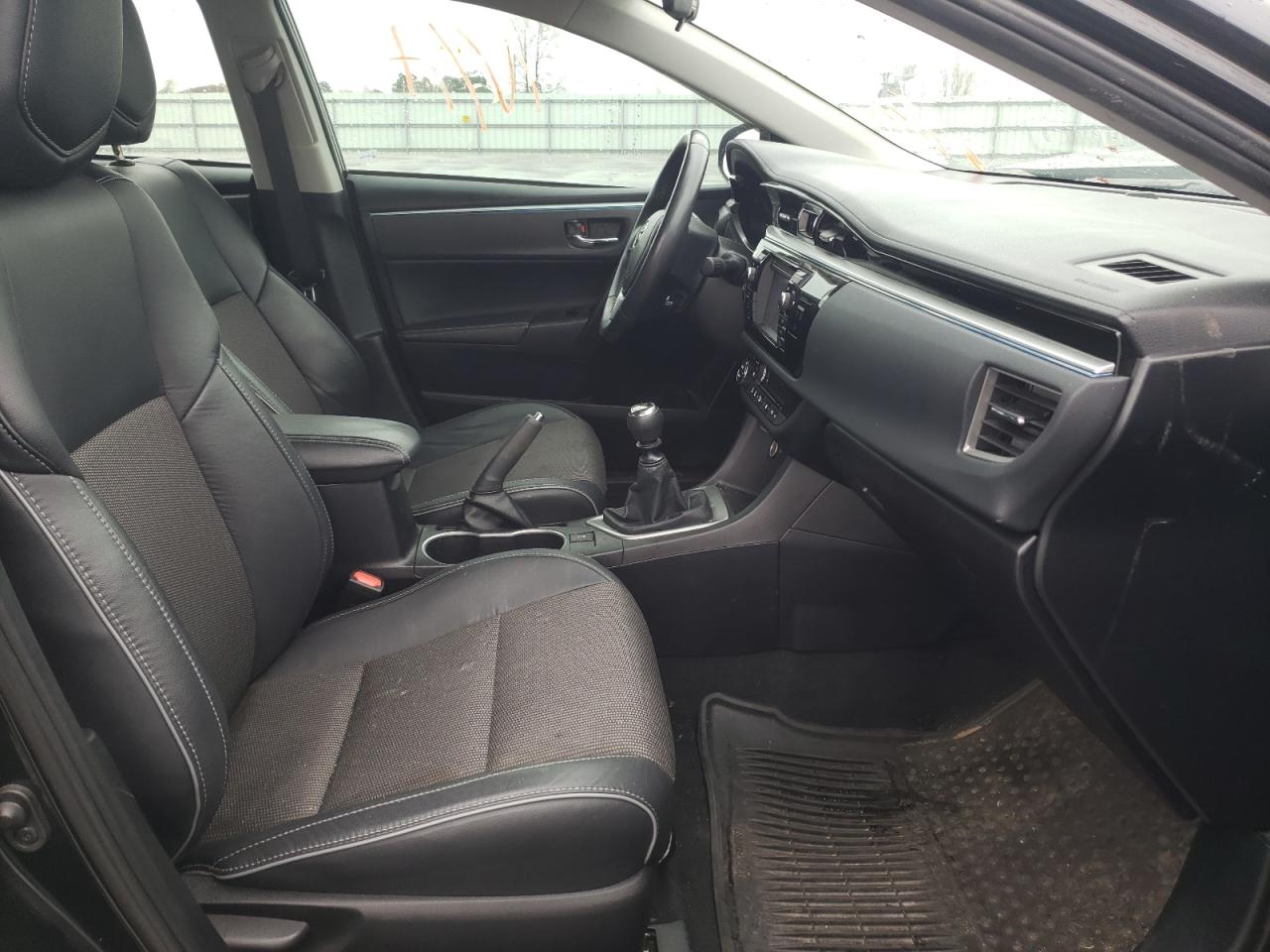 Photo 5 from auction – 2014 TOYOTA COROLLA L with VIN 2T1BURHEXEC211088