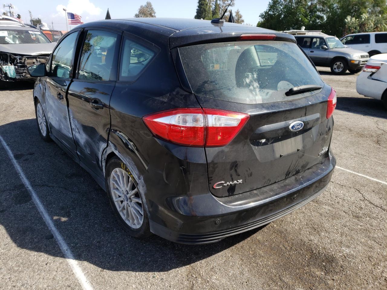 Photo 3 from auction – 2016 FORD C-MAX SE with VIN 1FADP5AU6GL101022
