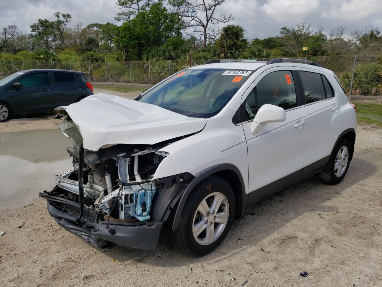 Photo 2 from auction – 2015 CHEVROLET TRAX 1LT with VIN 3GNCJLSB0FL199712