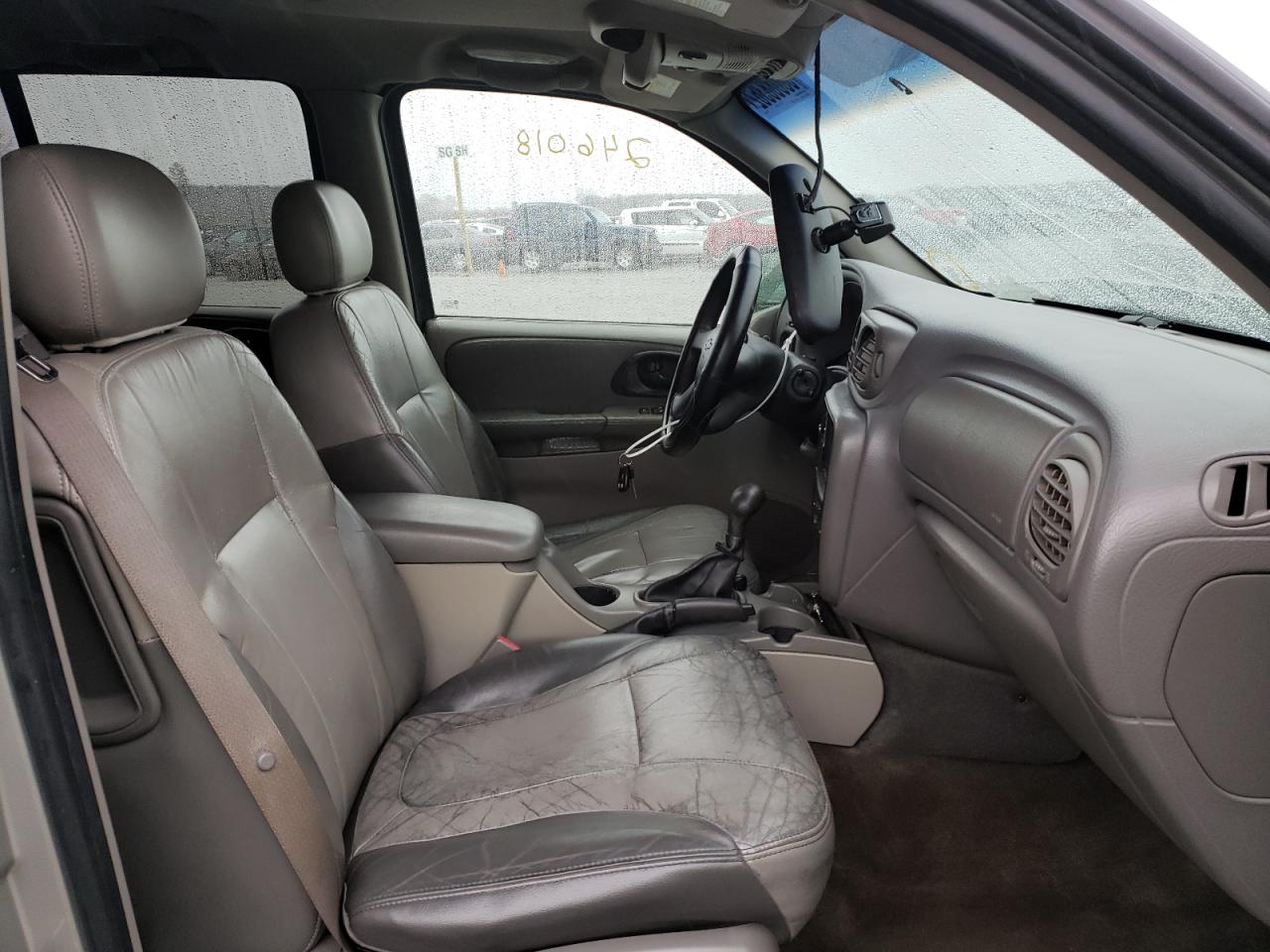 Photo 5 from auction – 2004 CHEVROLET TRAILBLAZE with VIN 1GNES16S946169880