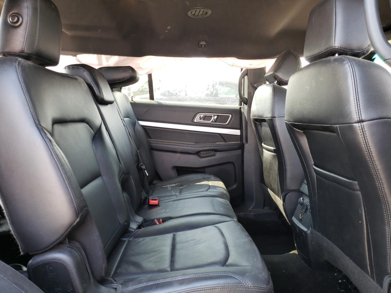 Photo 6 from auction – 2016 FORD EXPLORER X with VIN 1FM5K7D84GGB19661