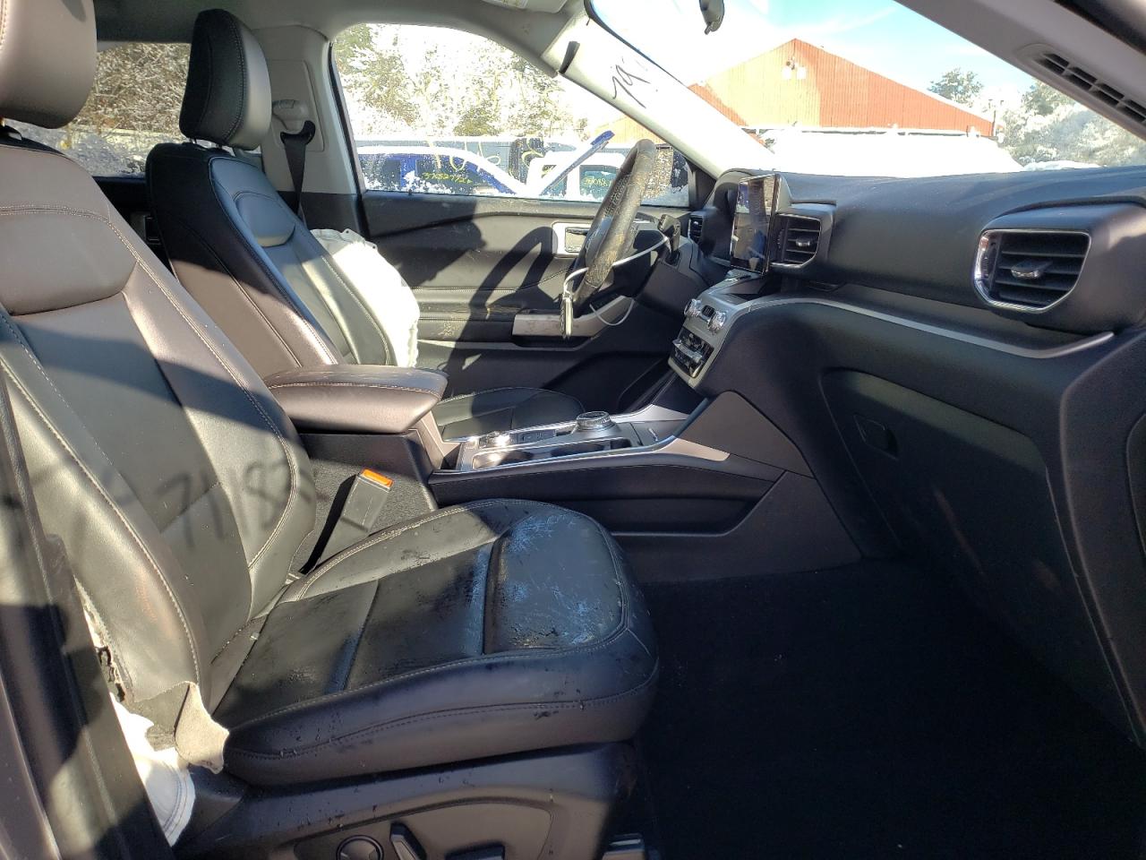Photo 5 from auction – 2021 FORD EXPLORER X with VIN 1FMSK8DH0MGC04324