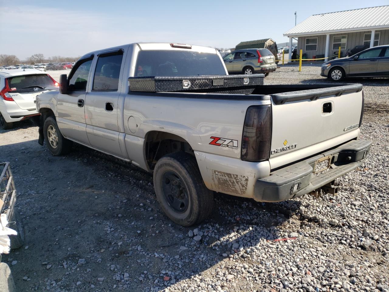 Photo 3 from auction – 2004 CHEVROLET SILVERADO with VIN 2GCEK13T241376320