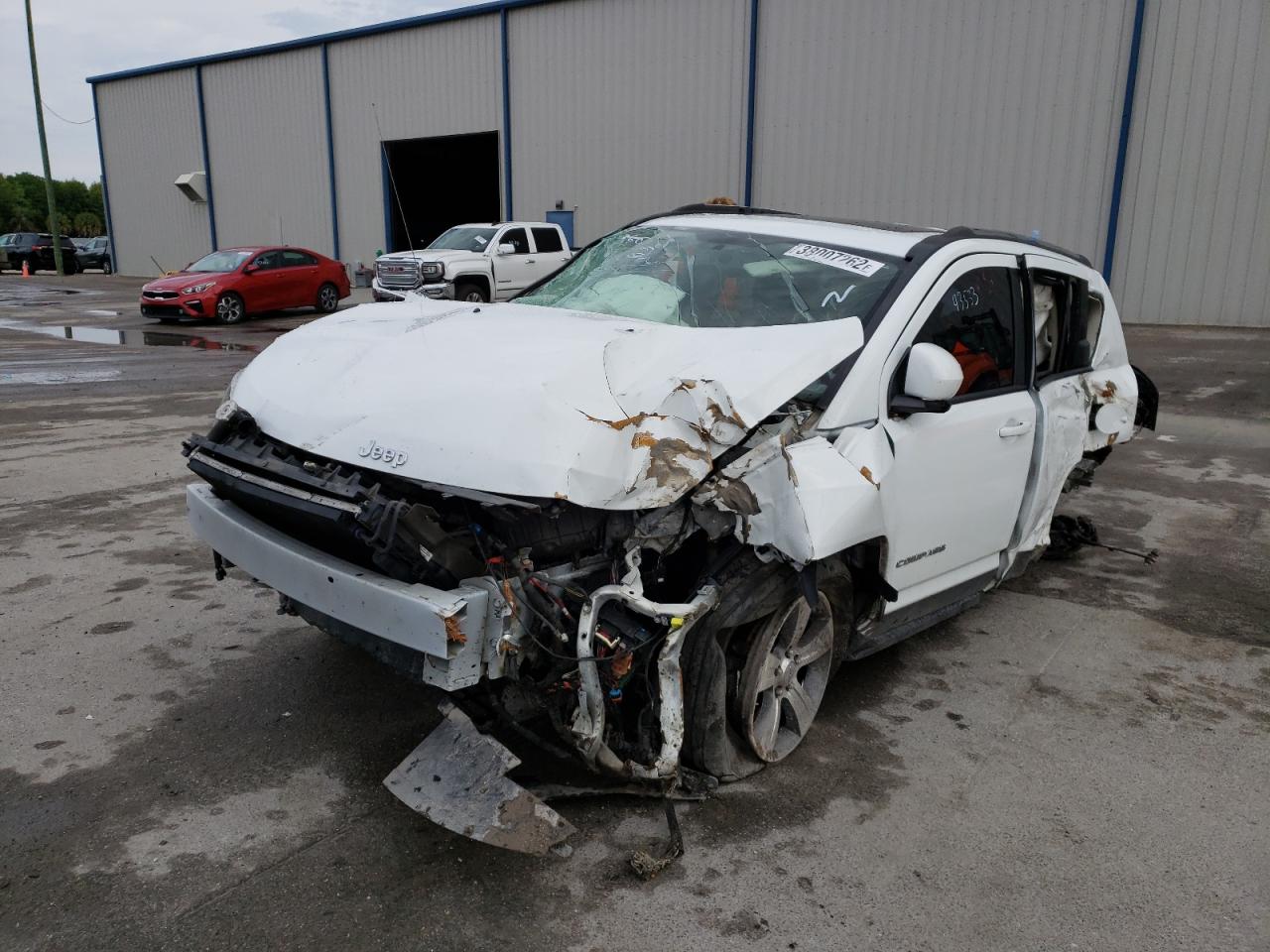Photo 2 from auction – 2017 JEEP COMPASS LA with VIN 1C4NJDEB9HD169801