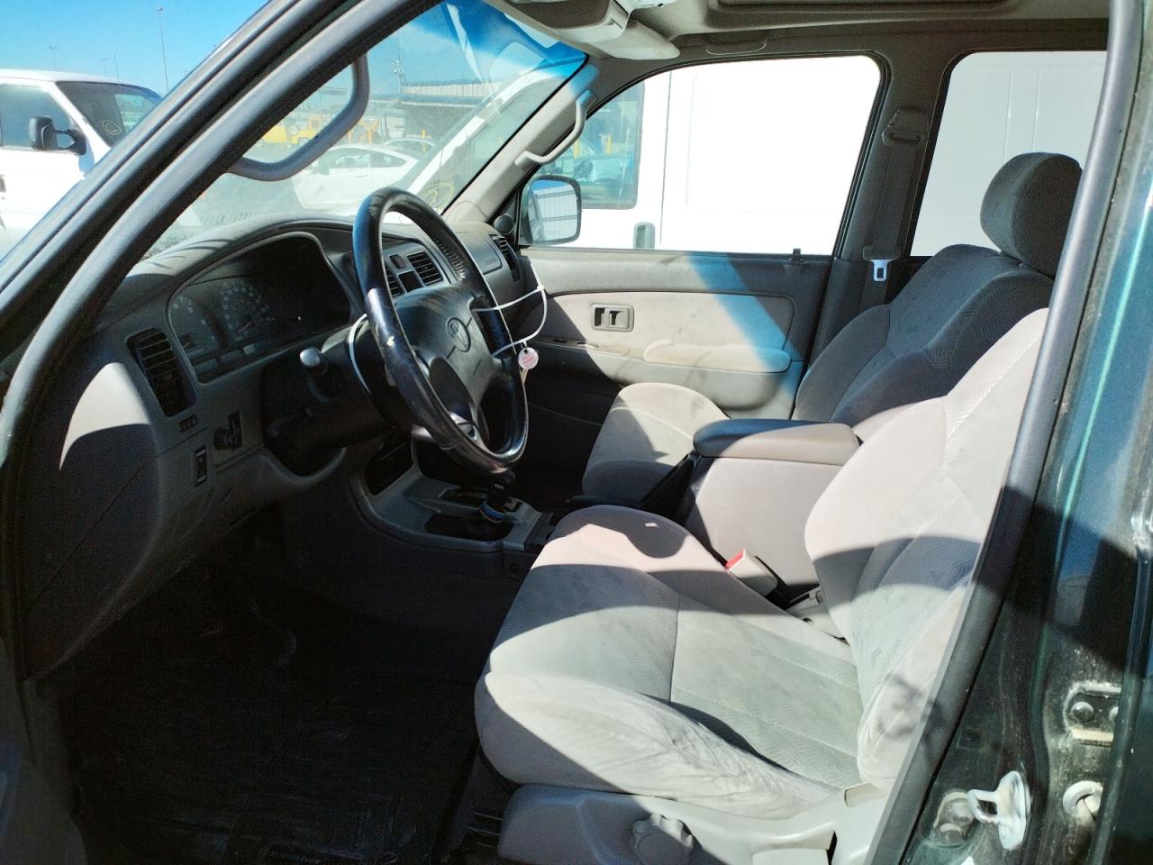 Photo 5 from auction – 2001 TOYOTA 4RUNNER SR with VIN JT3HN86R710330541