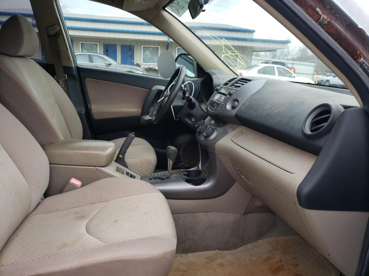 Photo 5 from auction – 2006 TOYOTA RAV4 with VIN JTMZD33V765031133