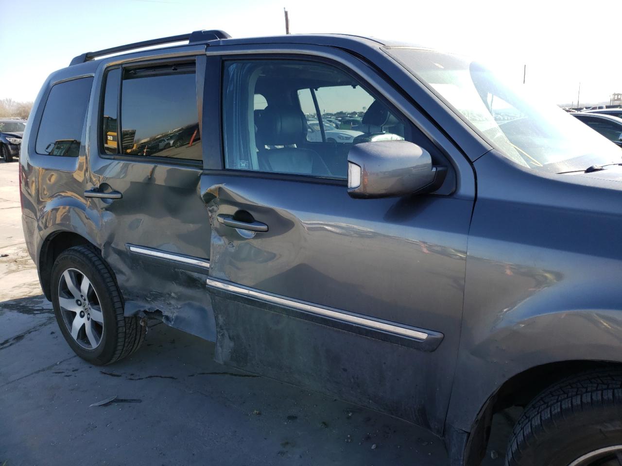 Photo 9 from auction – 2012 HONDA PILOT TOUR with VIN 5FNYF4H90CB051919