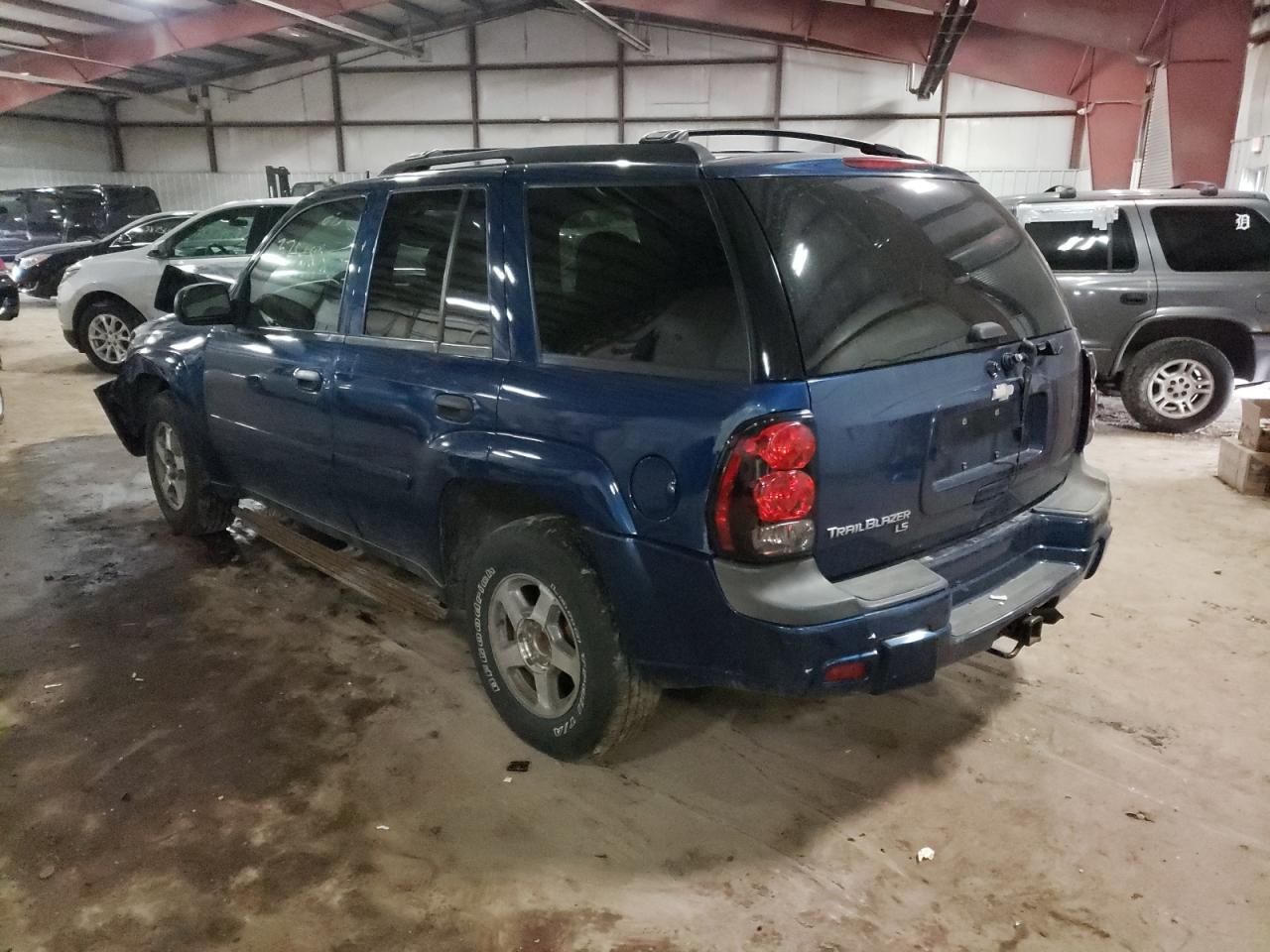 Photo 3 from auction – 2006 CHEVROLET TRAILBLAZE with VIN 1GNDT13S262227657