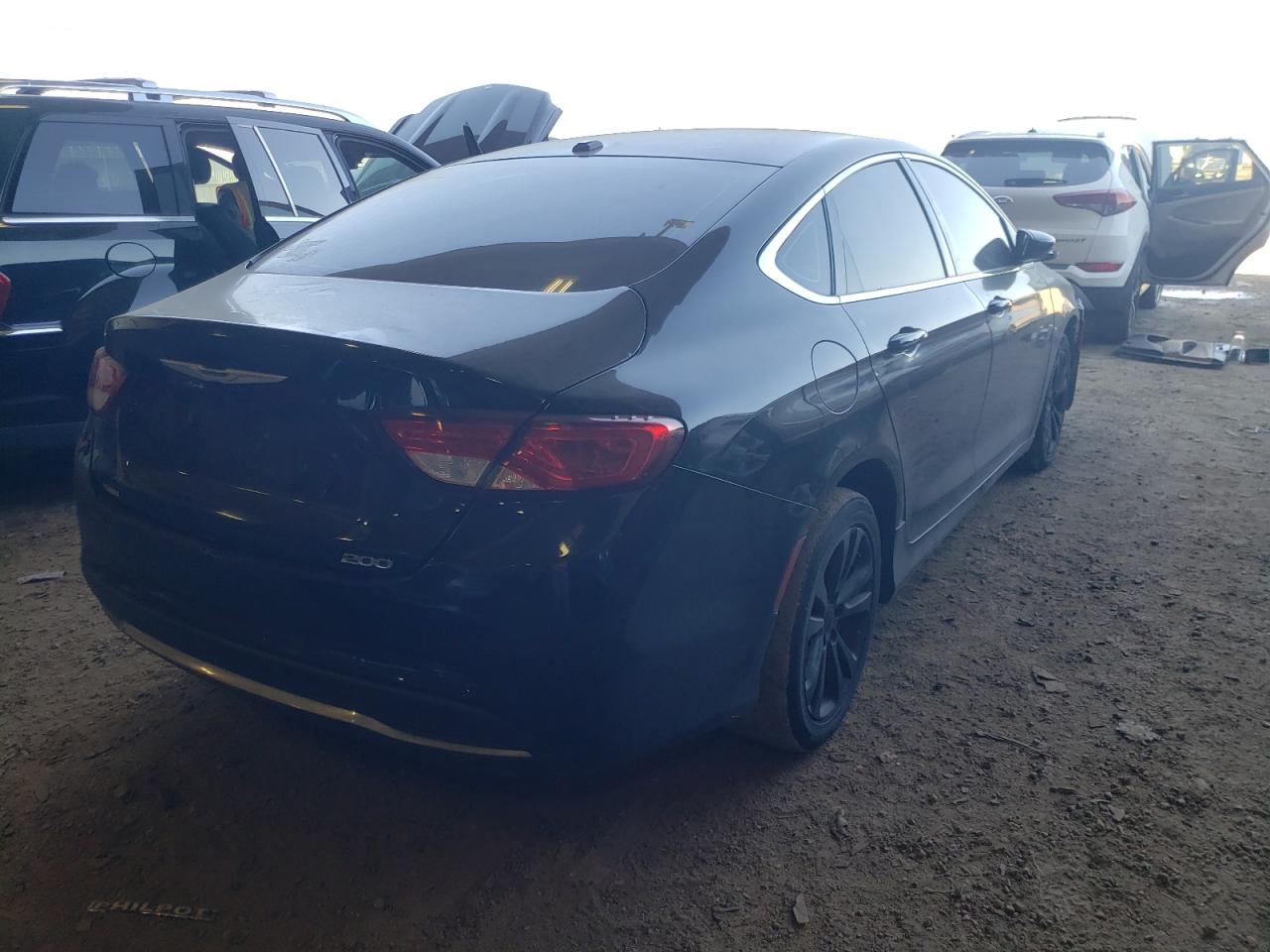 Photo 4 from auction – 2015 CHRYSLER 200 LIMITE with VIN 1C3CCCAB7FN687743