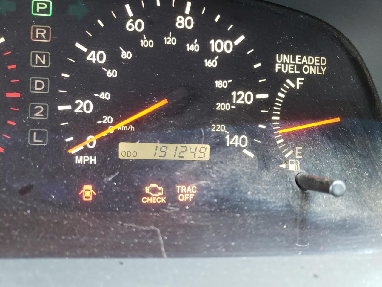 Photo 8 from auction – 2001 LEXUS ES 300 with VIN JT8BF28G010310881
