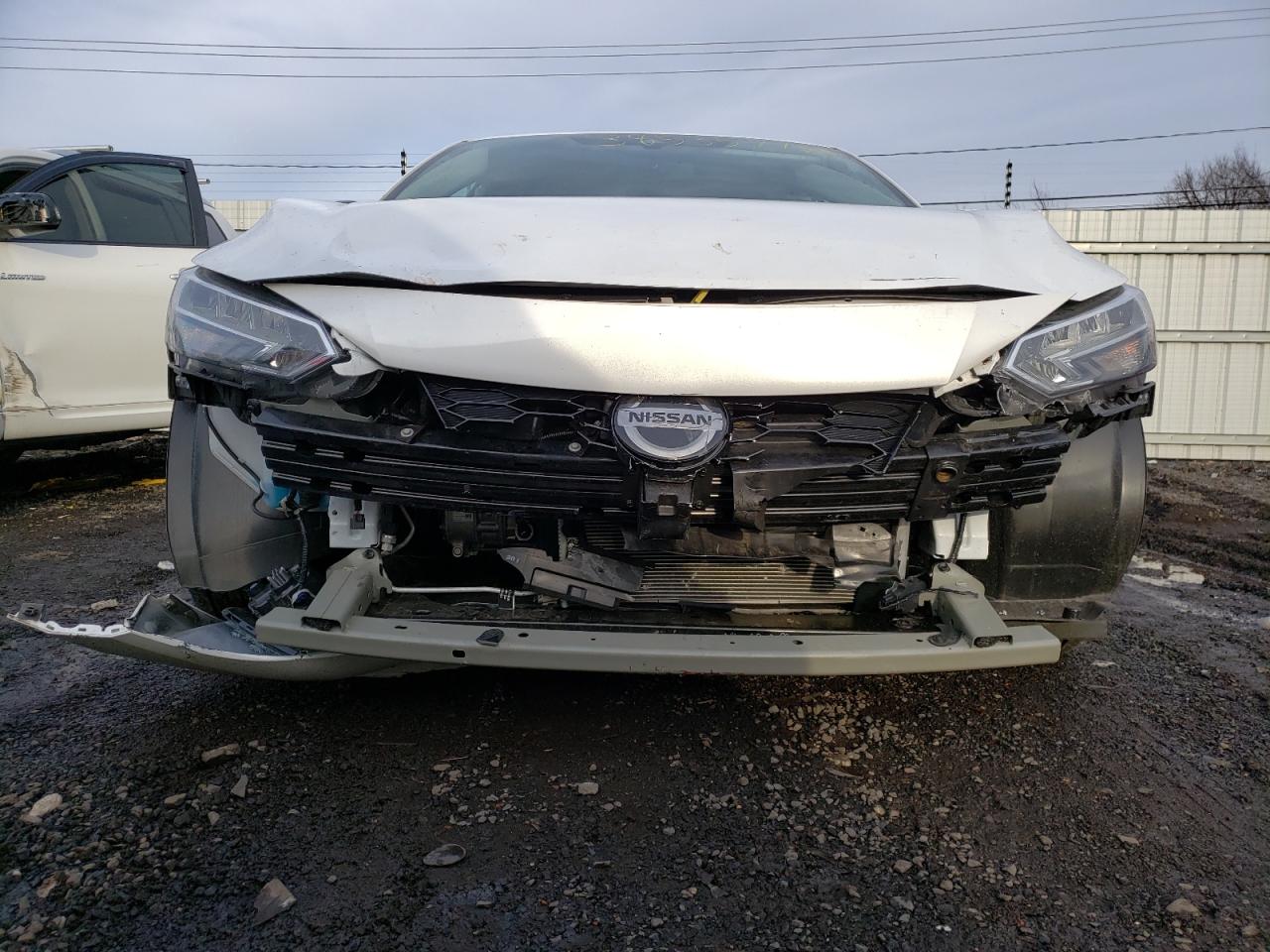 Photo 9 from auction – 2020 NISSAN SENTRA SR with VIN 3N1AB8DV3LY298978