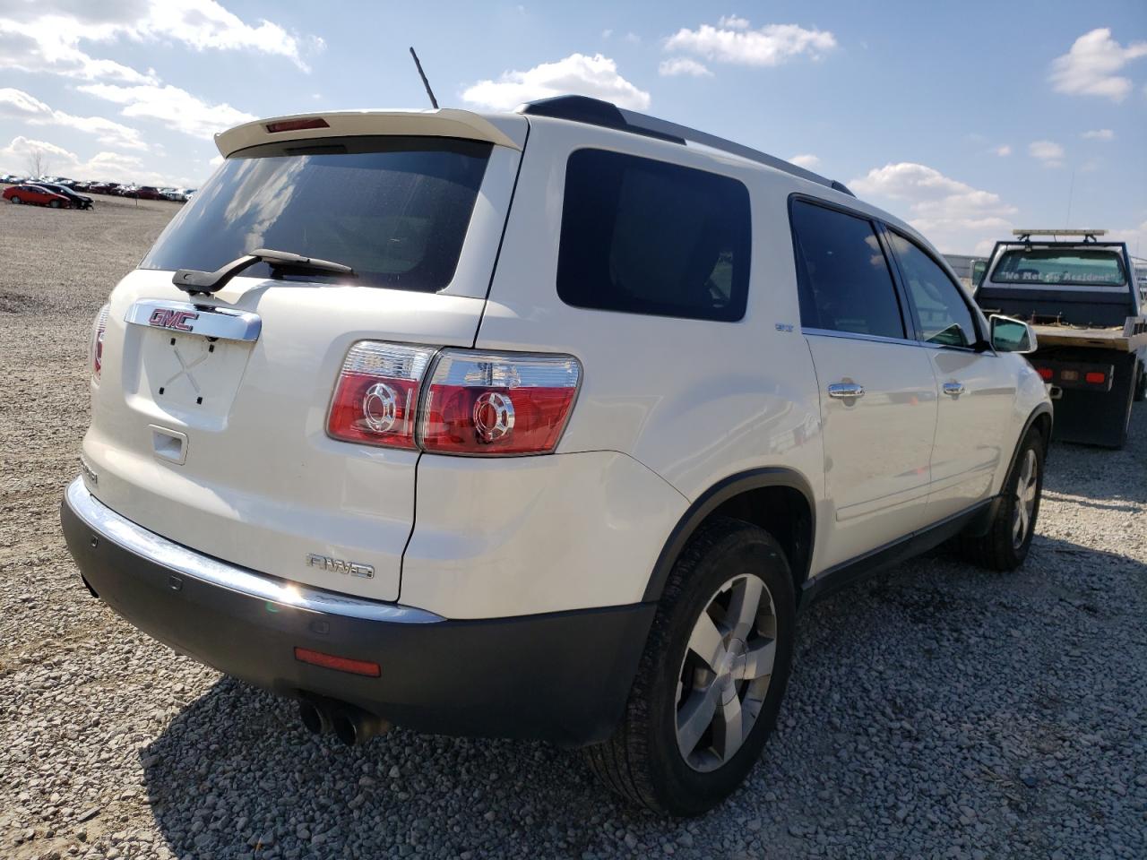 Photo 4 from auction – 2011 GMC ACADIA SLT with VIN 1GKKVRED5BJ369092
