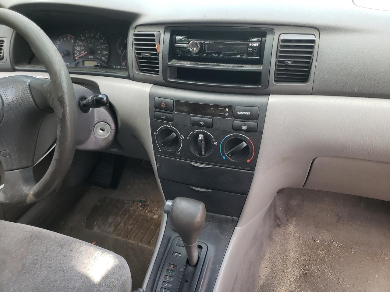 Photo 9 from auction – 2004 TOYOTA COROLLA CE with VIN JTDBR32E642036228