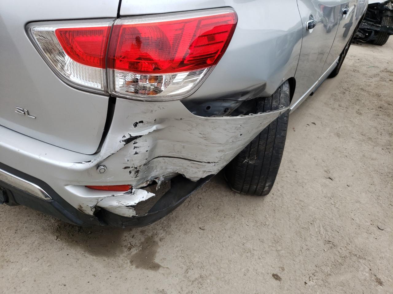 Photo 9 from auction – 2013 NISSAN PATHFINDER with VIN 5N1AR2MN7DC662993