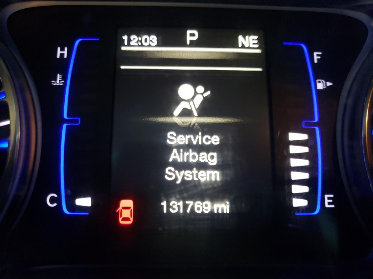 Photo 8 from auction – 2015 CHRYSLER 200 LIMITE with VIN 1C3CCCAB7FN687743