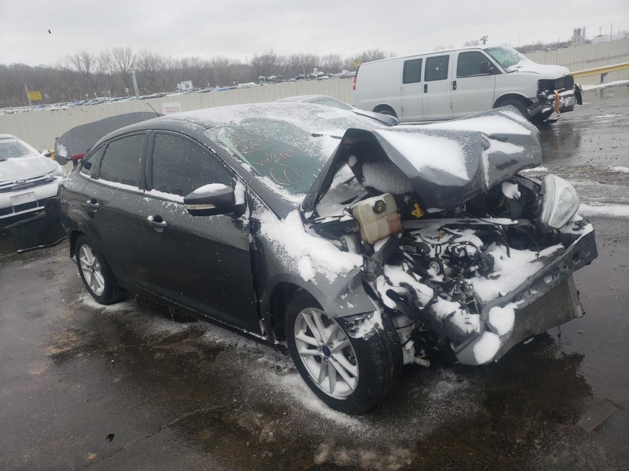 FORD FOCUS SE 2016 with VIN 1FADP3F22GL392436 - Photo from auction