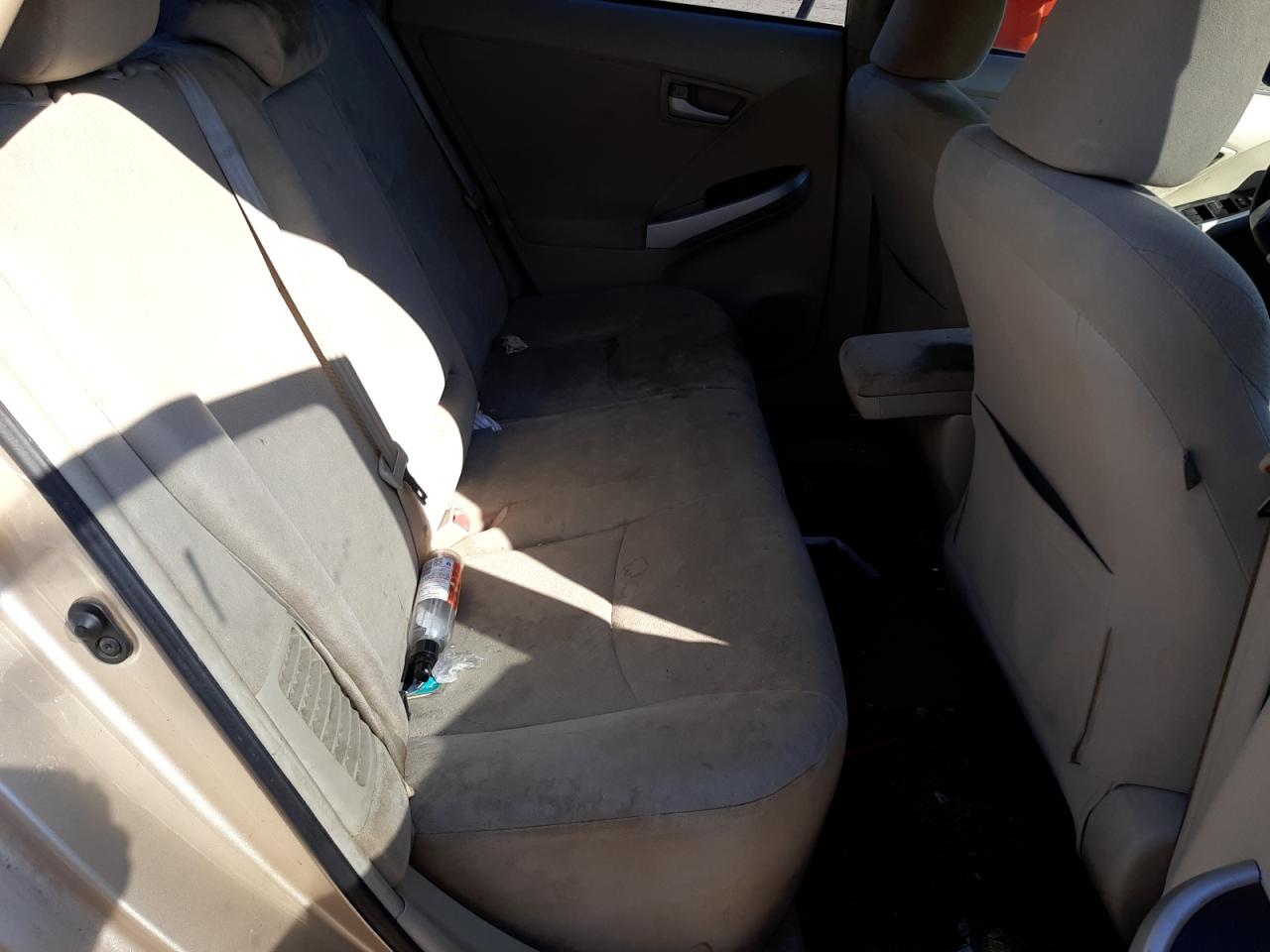 Photo 6 from auction – 2011 TOYOTA PRIUS with VIN JTDKN3DU8B0252090