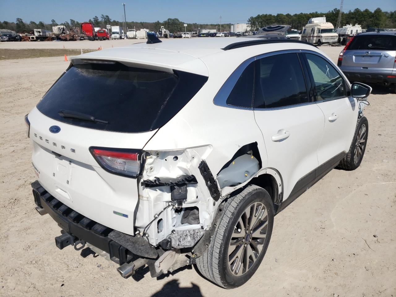 Photo 4 from auction – 2020 FORD ESCAPE TIT with VIN 1FMCU9J92LUB17641