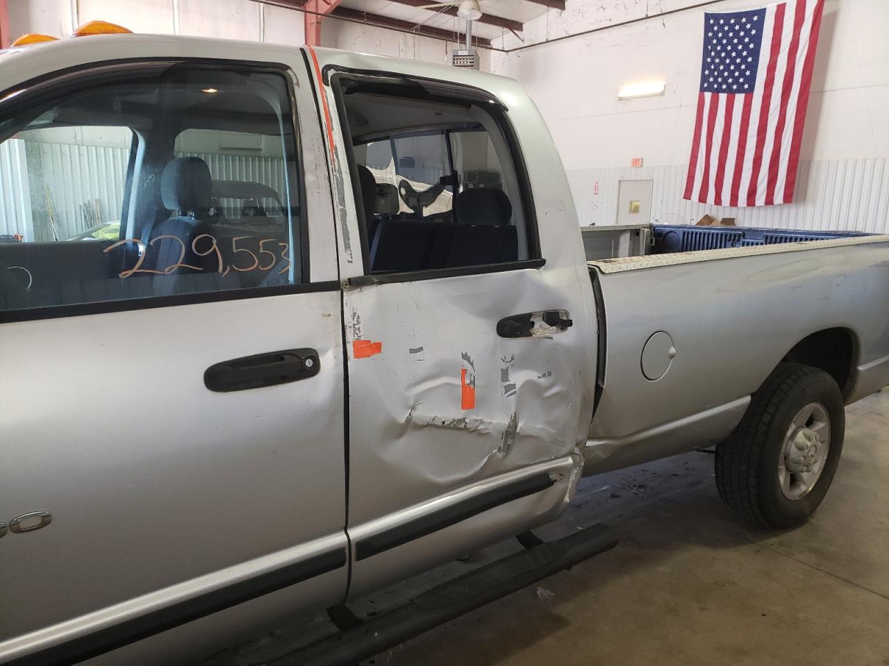 صورة رقم 9 من المزاد - 2005 DODGE RAM 3500 S مع VIN 3D7LR38C55G866983