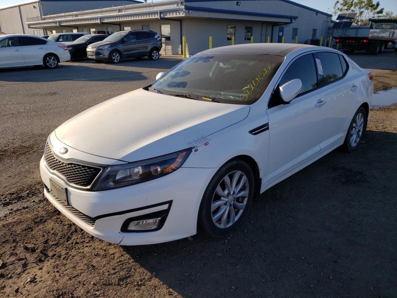 Photo 2 from auction – 2015 KIA OPTIMA EX with VIN 5XXGN4A73FG513768