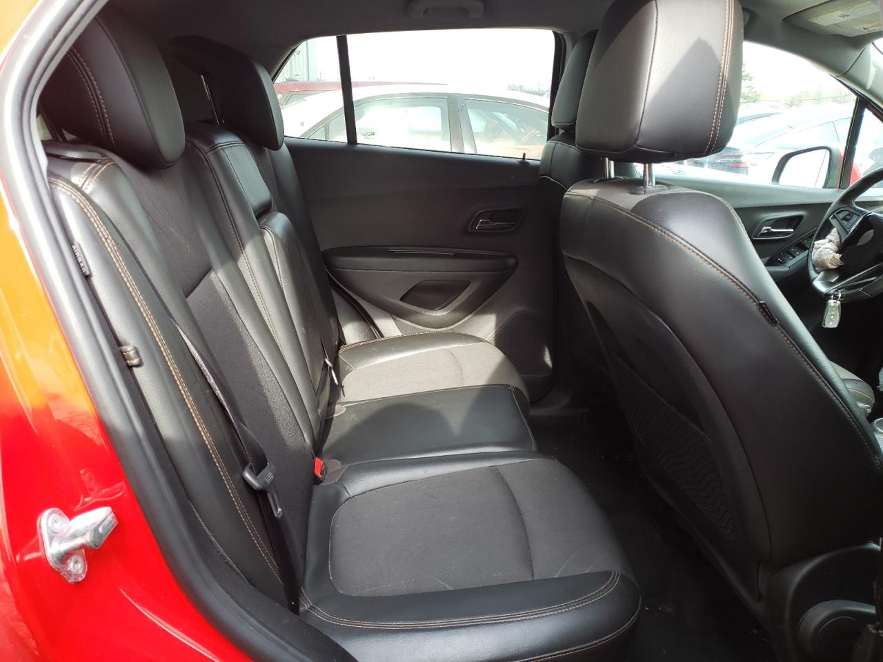 Photo 6 from auction – 2017 CHEVROLET TRAX 1LT with VIN 3GNCJLSB2HL225293