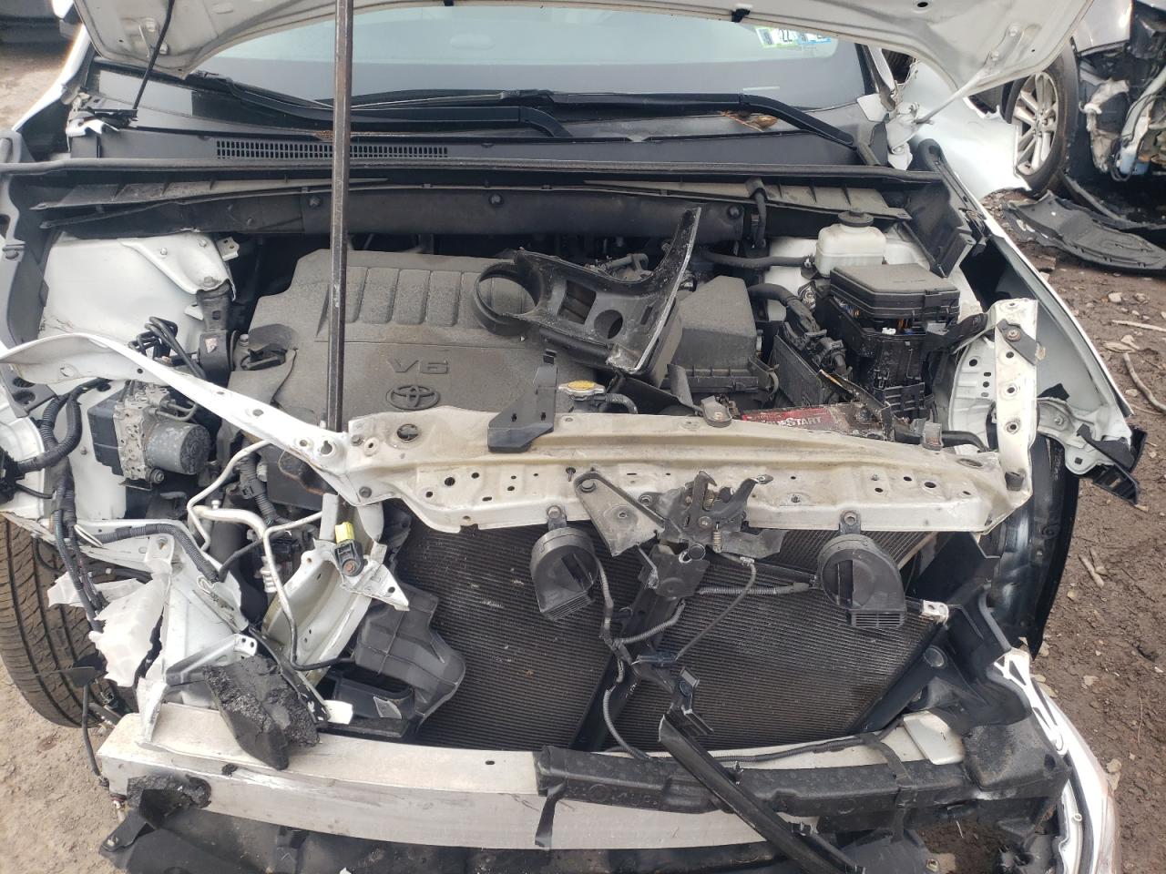 Photo 7 from auction – 2014 TOYOTA HIGHLANDER with VIN 5TDJKRFH3ES028394