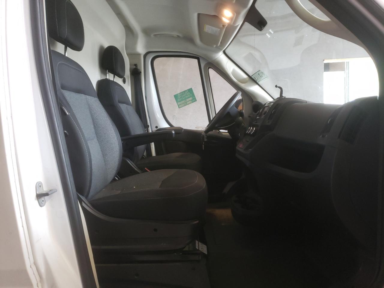 Photo 5 from auction – 2019 RAM PROMASTER with VIN 3C6TRVCG8KE525737