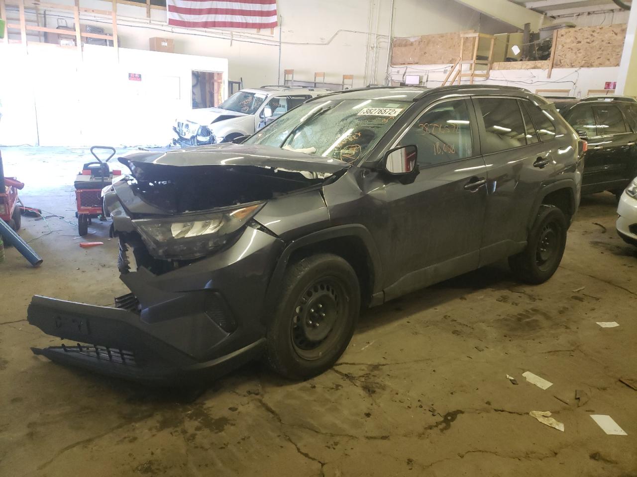 Photo 2 from auction – 2019 TOYOTA RAV4 LE with VIN 2T3F1RFV7KC004397