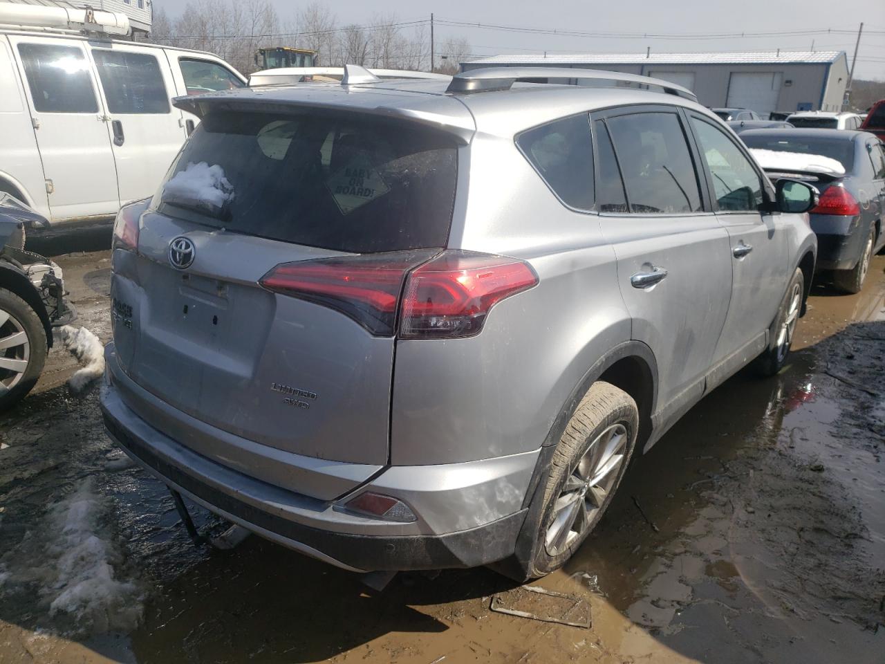 Photo 4 from auction – 2017 TOYOTA RAV4 LIMIT with VIN 2T3DFREV8HW591503