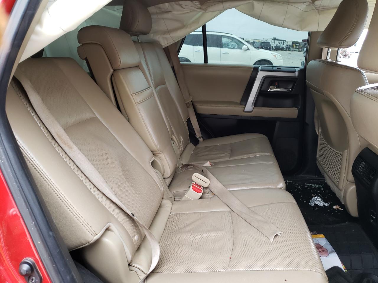 Photo 6 from auction – 2015 TOYOTA 4RUNNER SR with VIN JTEBU5JR8F5211073