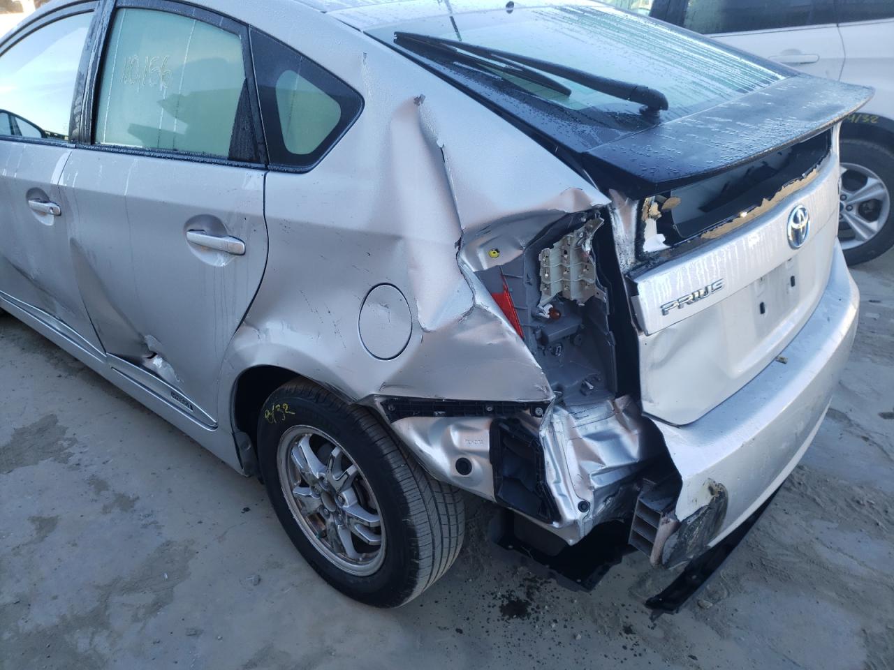 Photo 9 from auction – 2011 TOYOTA PRIUS with VIN JTDKN3DU0B0263195
