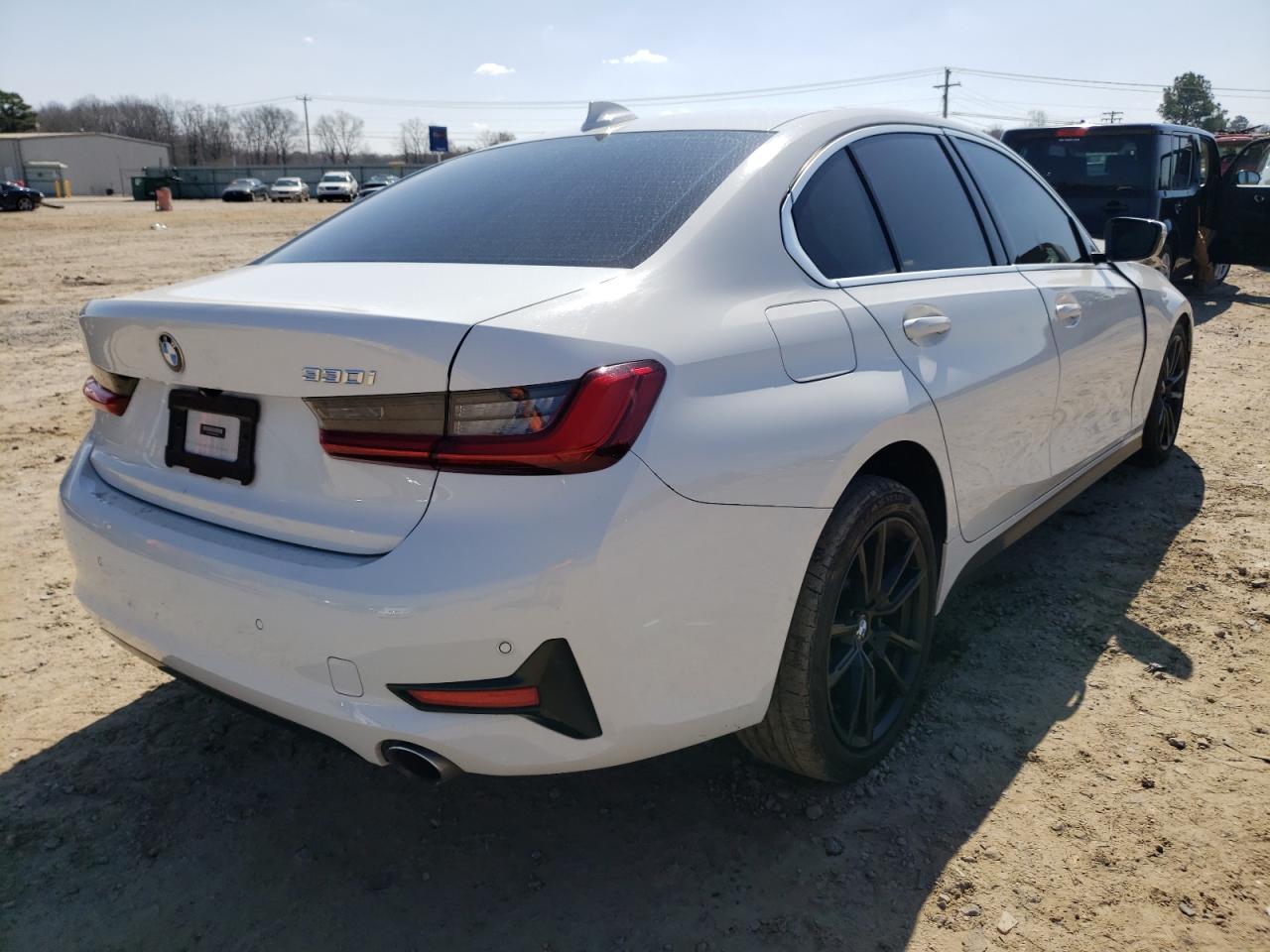 Photo 4 from auction – 2020 BMW 330I with VIN 3MW5R1J03L8B03906