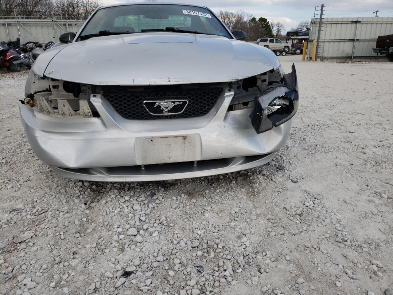 Photo 9 from auction – 2003 FORD MUSTANG with VIN 1FAFP40403F365947