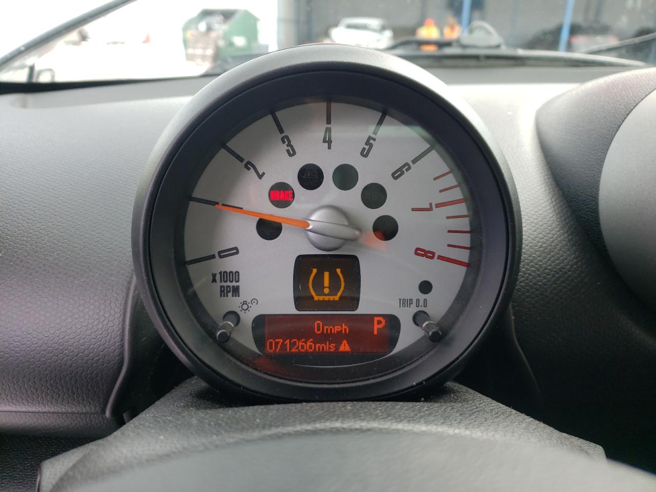 Photo 8 from auction – 2011 MINI COOPER S C with VIN WMWZC5C54BWL54586