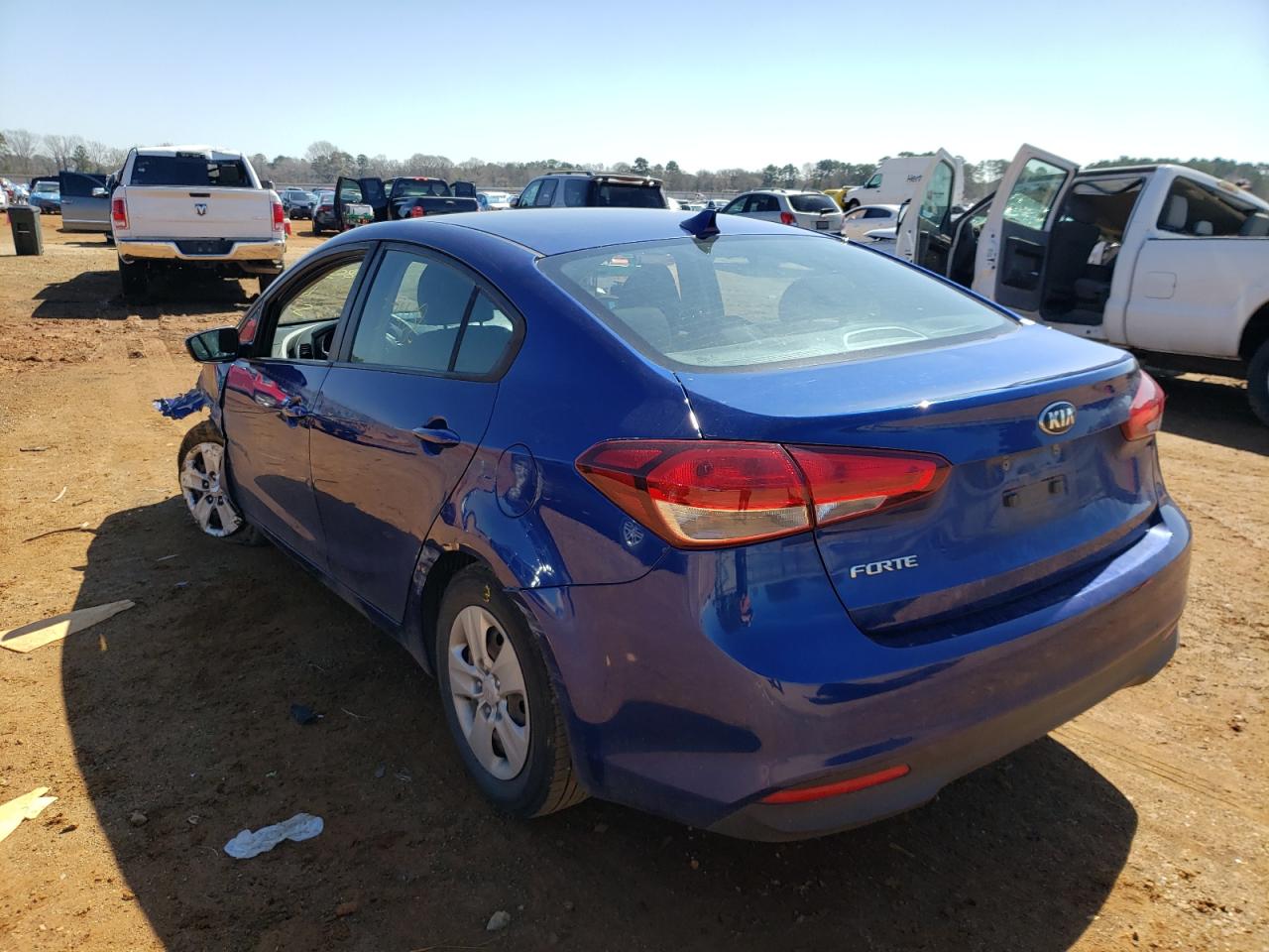 Photo 3 from auction – 2018 KIA FORTE LX with VIN 3KPFK4A79JE190803