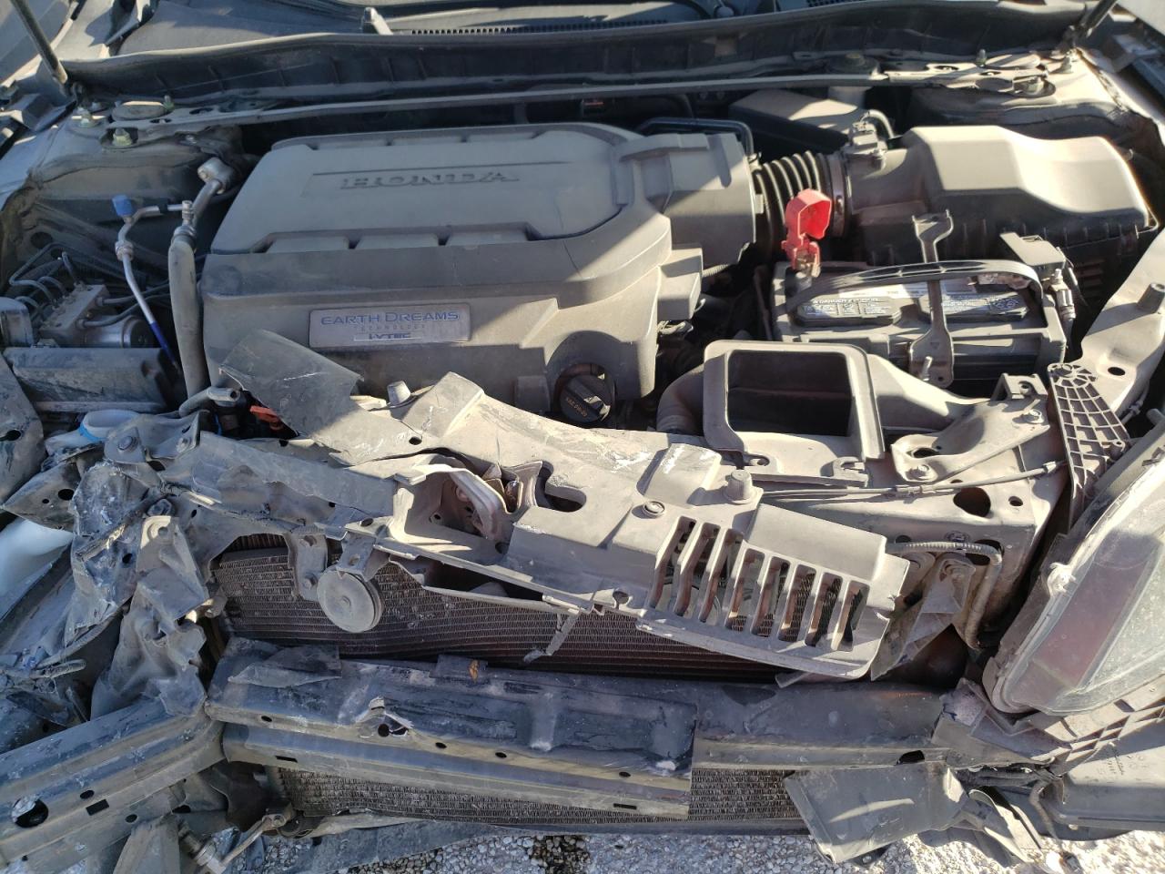 Photo 7 from auction – 2015 HONDA ACCORD EXL with VIN 1HGCR3F82FA013662